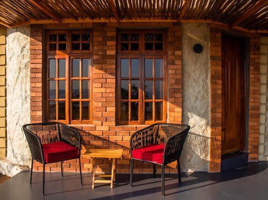 Naibala Manyara Lodge Мто-ва-Мбу Екстер'єр фото